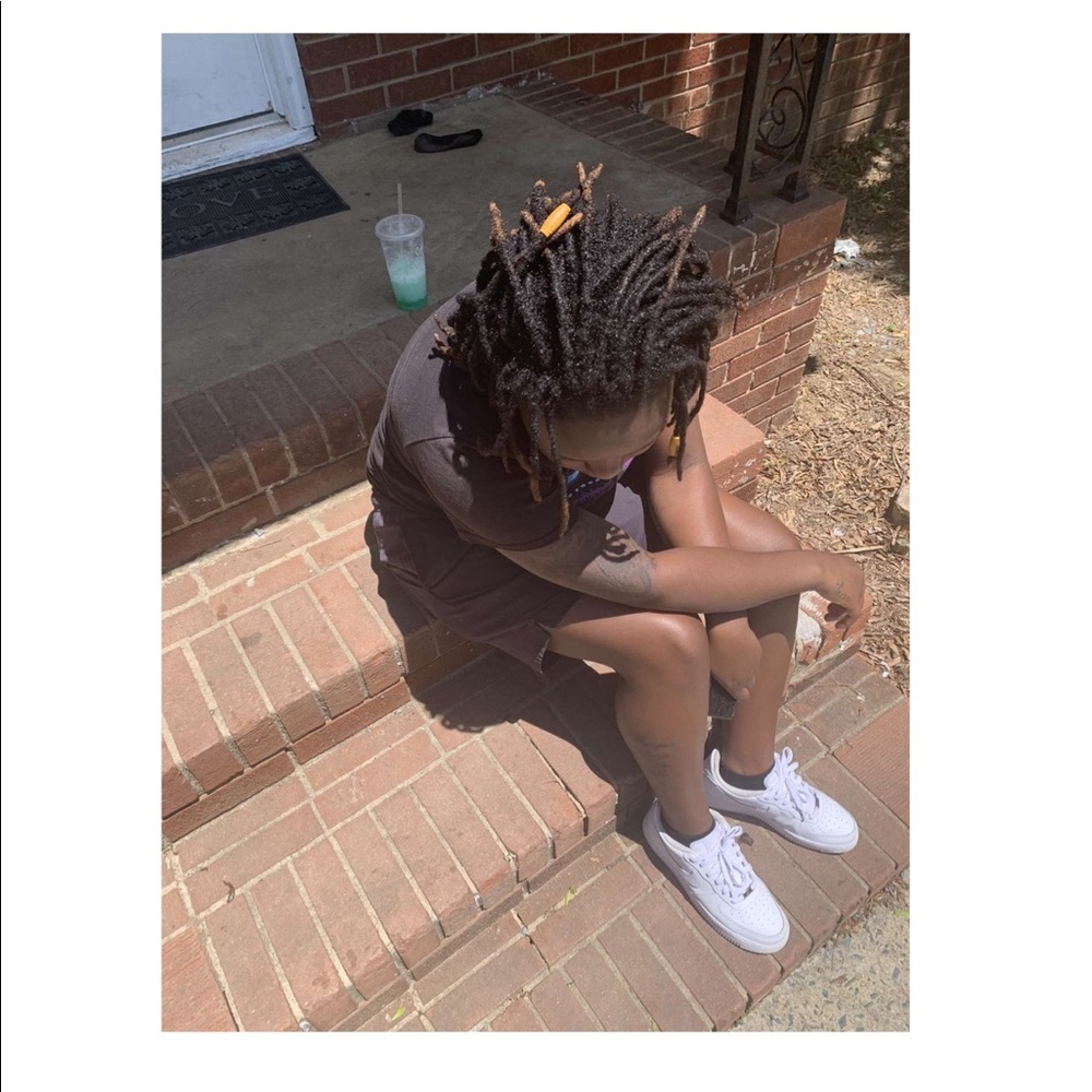 Meet your Posher, Dym’